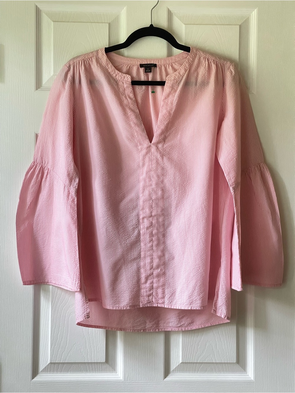 Ann Taylor size XS fits like M Light Pink Split-Neck Bell Sleeve Blouse